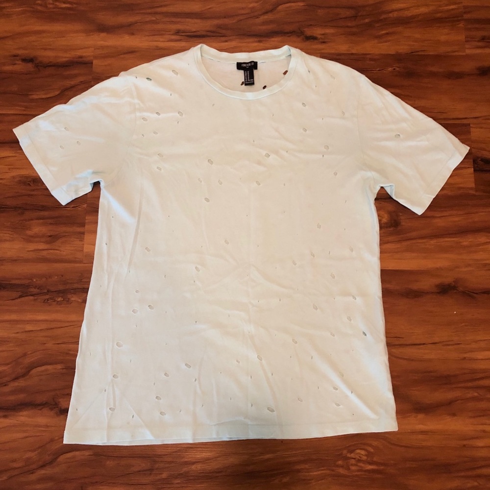 Men’s holes ripped T-shirts